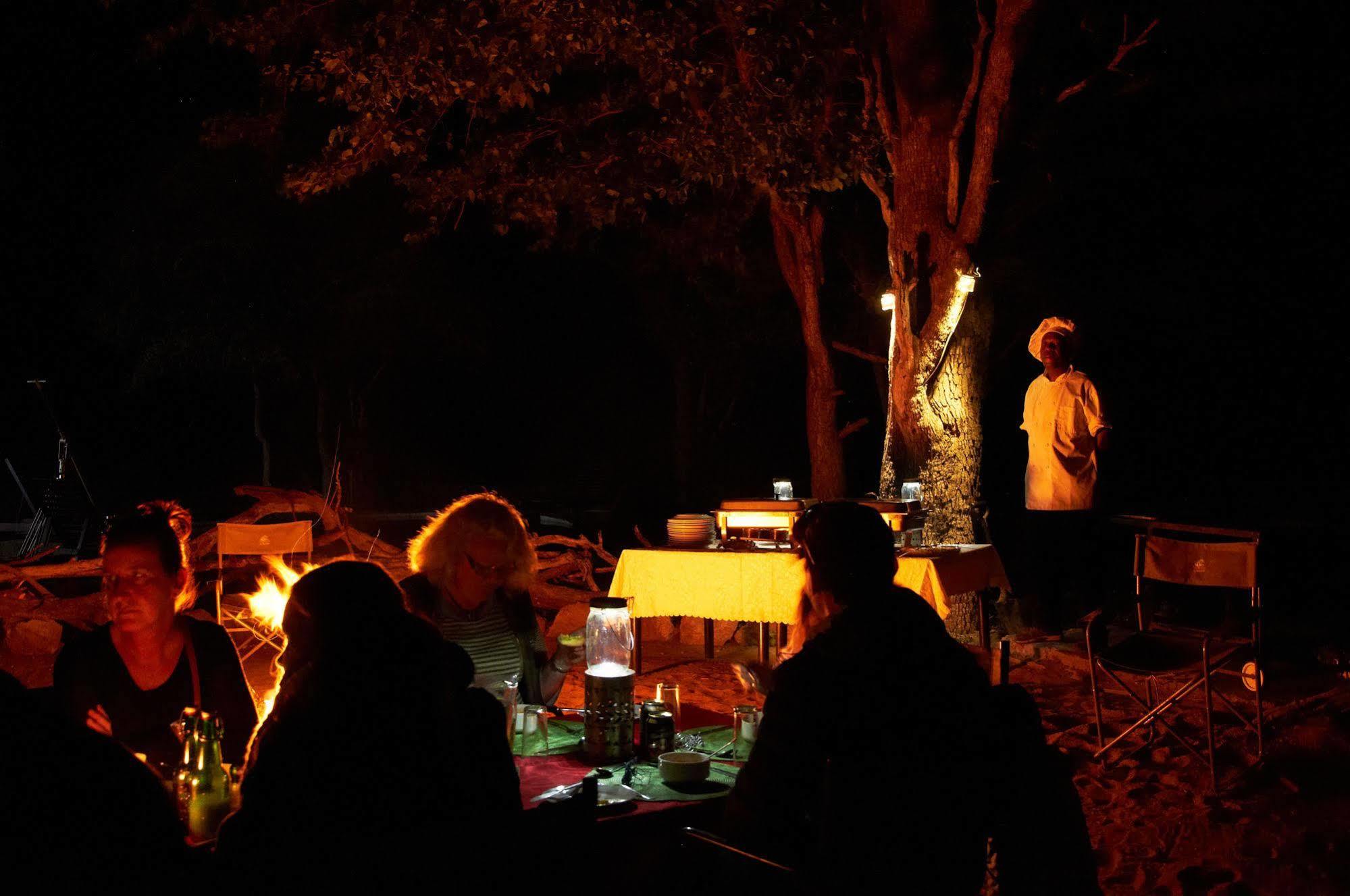 Shindzela Tented Camp Rezervaţia naturală Timbavati Exterior foto